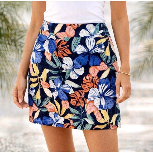 Tommy Bahama Dresses & Skirts - Tommy Bahama Mini Skirt Linen Tropical Hibiscus Floral Navy Blue Size 6